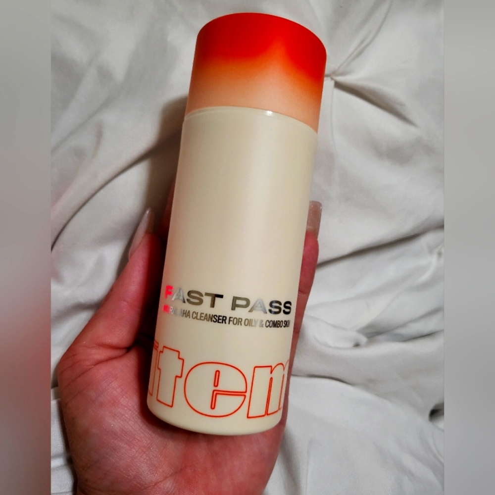ITEM BEAUTY fast pass AHA gel cleanser NIB